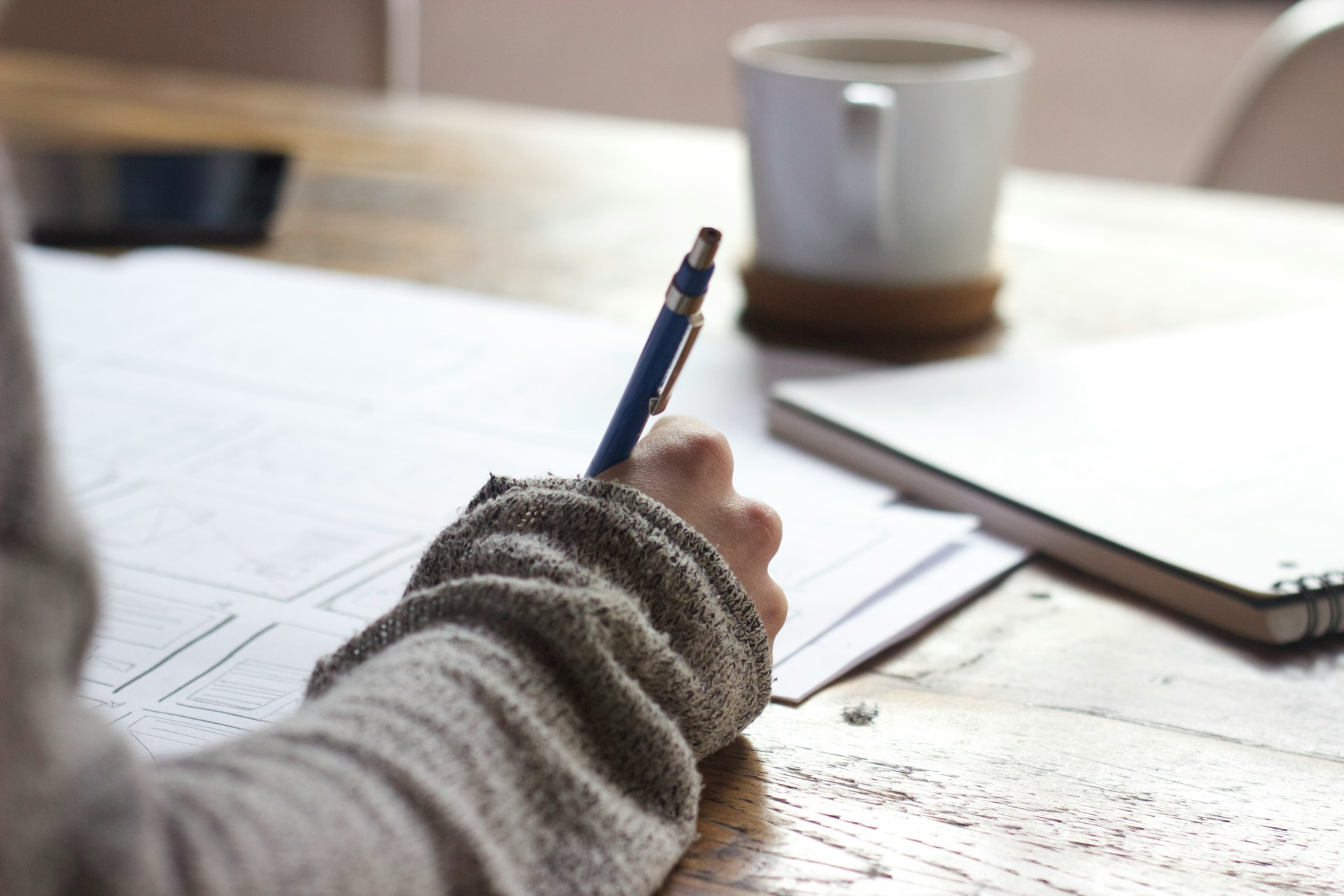 Unleash Your Career Potential: Discover the Perks of Starting Your MBA Journey Early! Read out the advantages of pursuing an MBA early in your professional career.